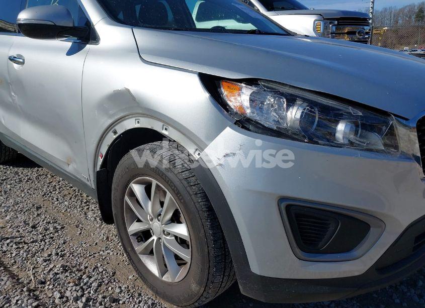 Photo 6 of 2016 Kia Sorento 3.3L LX (VIN 5XYPGDA53GG009436)