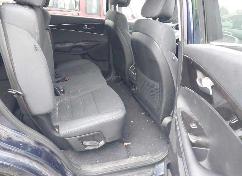 Photo 8 of 2016 Kia Sorento 3.3L LX (VIN 5XYPGDA53GG042694)