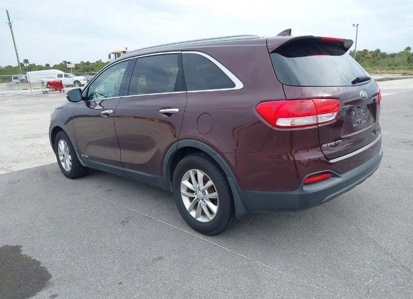 Photo 3 of 2016 Kia Sorento 3.3L LX (VIN 5XYPGDA53GG162947)