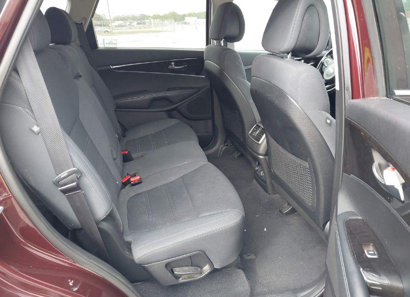 Photo 8 of 2016 Kia Sorento 3.3L LX (VIN 5XYPGDA53GG162947)