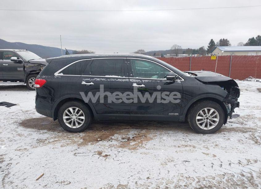 Photo 13 of 2017 Kia Sorento 3.3L LX (VIN 5XYPGDA53HG202901)
