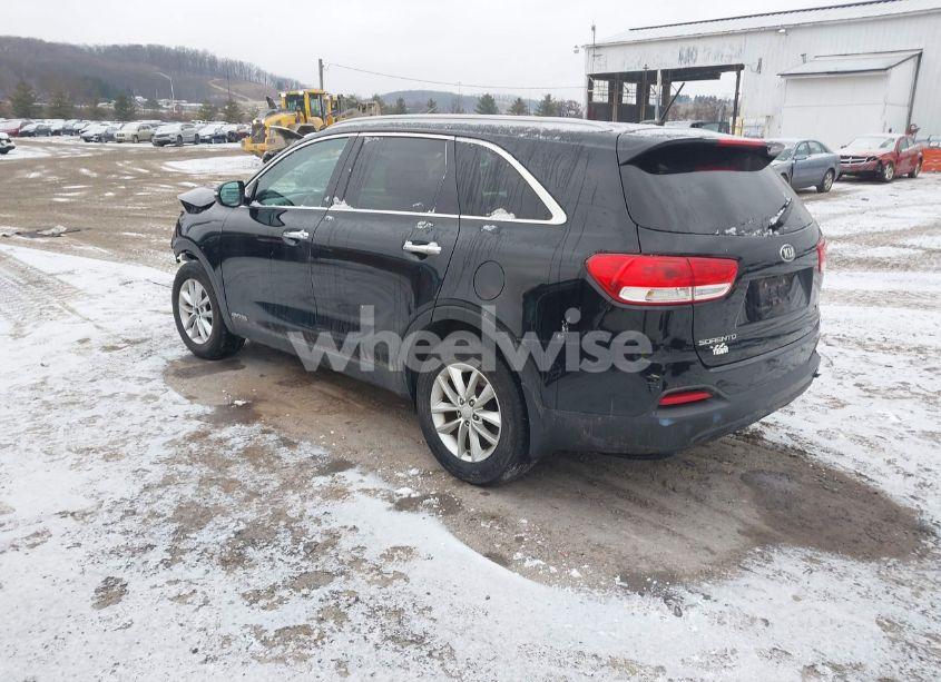 Photo 3 of 2017 Kia Sorento 3.3L LX (VIN 5XYPGDA53HG202901)