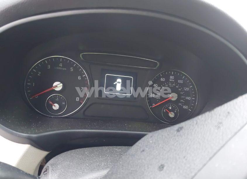 Photo 7 of 2017 Kia Sorento 3.3L LX (VIN 5XYPGDA53HG202901)