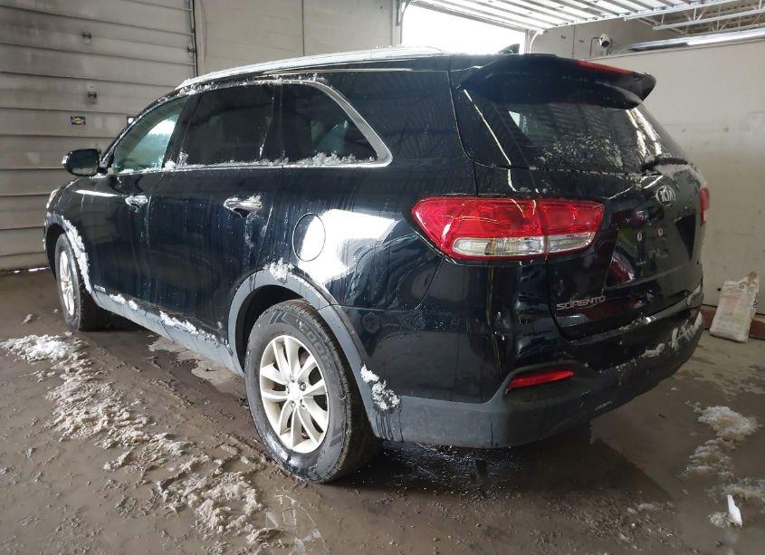 Photo 3 of 2017 Kia Sorento 3.3L LX (VIN 5XYPGDA53HG242976)