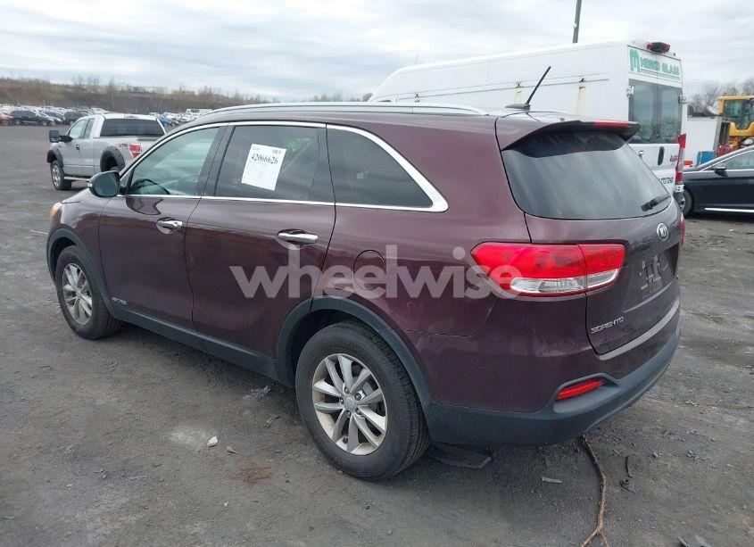 Photo 3 of 2017 Kia Sorento 3.3L LX (VIN 5XYPGDA53HG243044)