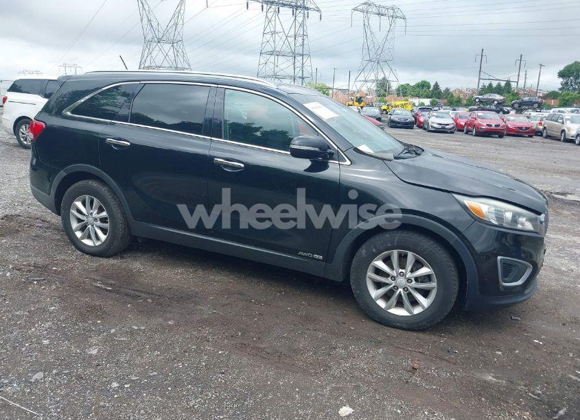 2017 Kia Sorento 3.3L LX (VIN 5XYPGDA53HG320799) main photo