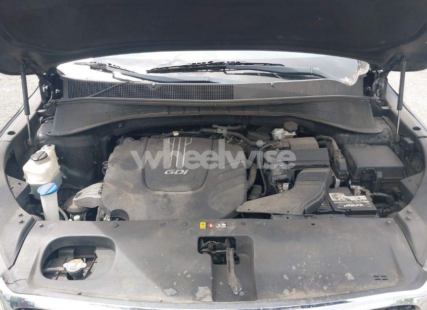 Photo 10 of 2017 Kia Sorento 3.3L LX (VIN 5XYPGDA53HG320799)