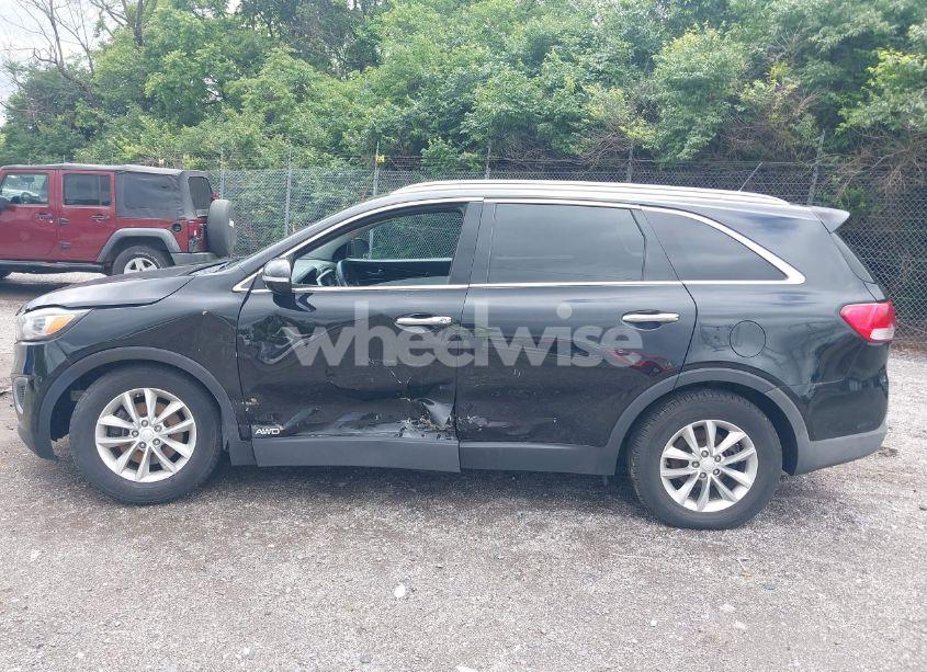 Photo 15 of 2017 Kia Sorento 3.3L LX (VIN 5XYPGDA53HG320799)