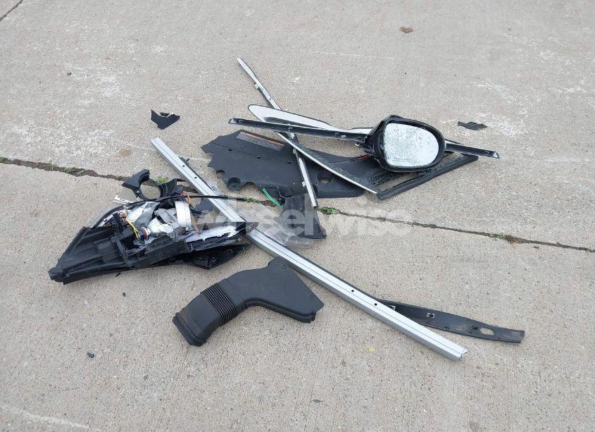 Photo 11 of 2018 Kia Sorento 3.3L LX (VIN 5XYPGDA53JG370995)