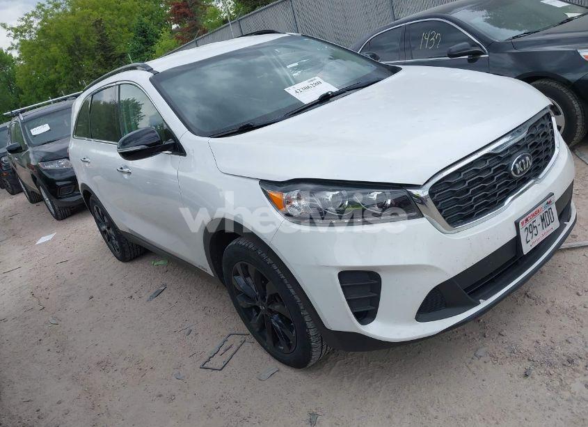 2019 Kia Sorento 3.3L S (VIN 5XYPGDA53KG583933) main photo