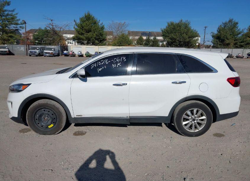 Photo 13 of 2020 Kia Sorento 3.3L LX (VIN 5XYPGDA53LG620819)