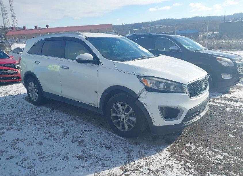 2016 Kia Sorento 3.3L LX (VIN 5XYPGDA54GG001989) main photo