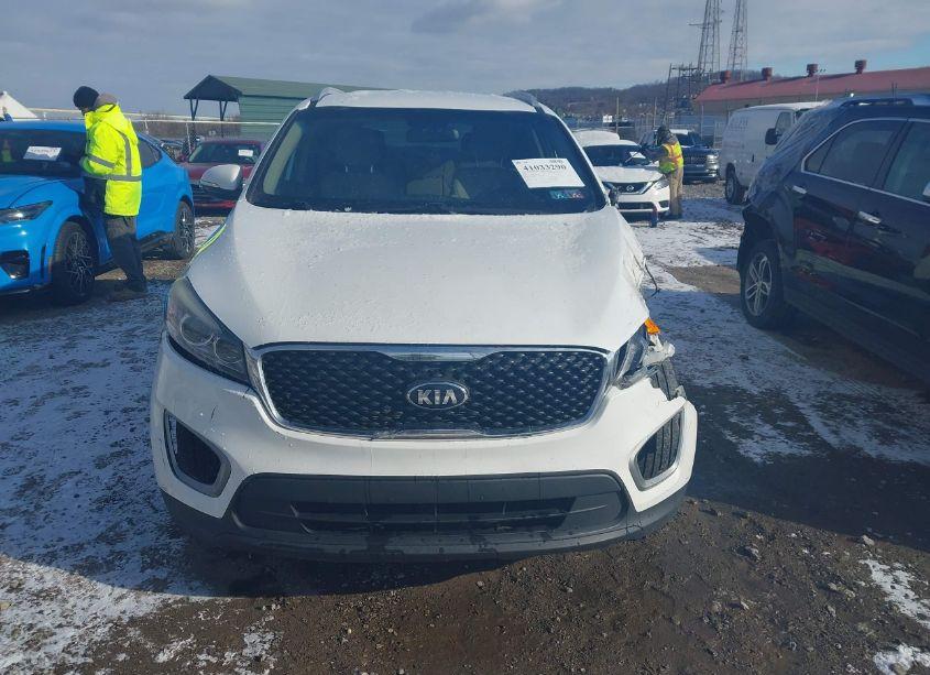 Photo 12 of 2016 Kia Sorento 3.3L LX (VIN 5XYPGDA54GG001989)
