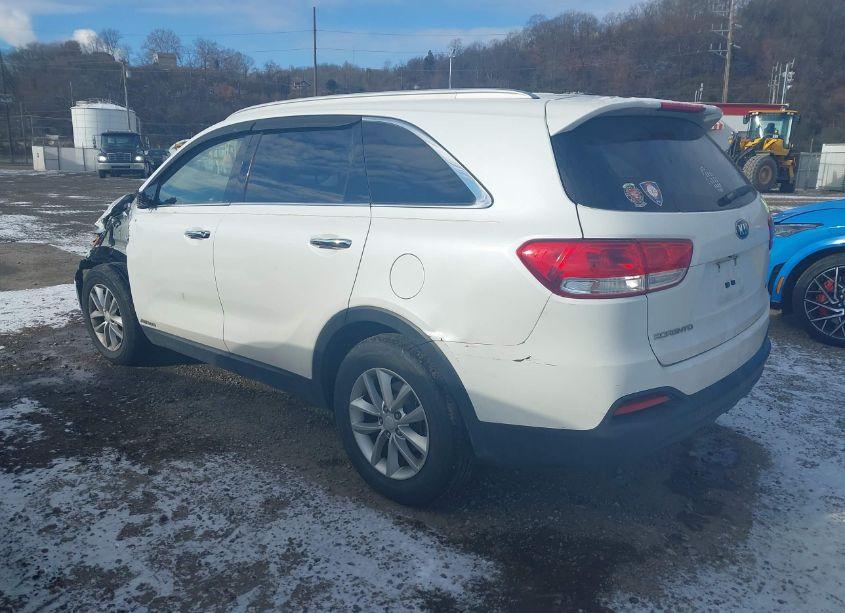 Photo 3 of 2016 Kia Sorento 3.3L LX (VIN 5XYPGDA54GG001989)