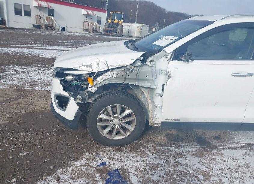 Photo 6 of 2016 Kia Sorento 3.3L LX (VIN 5XYPGDA54GG001989)