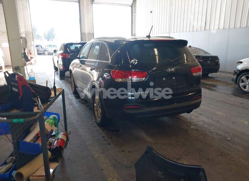 Photo 3 of 2016 Kia Sorento 3.3L LX (VIN 5XYPGDA54GG176131)