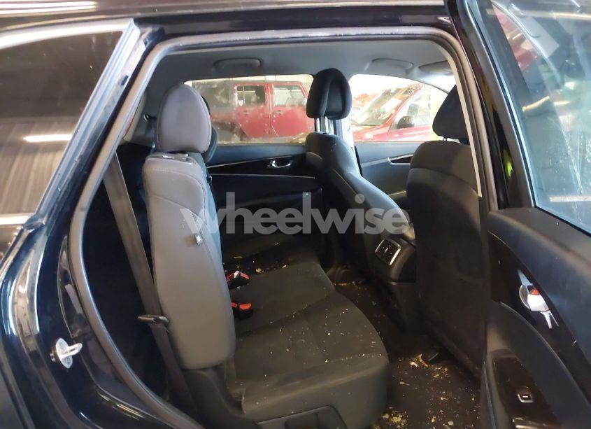 Photo 8 of 2016 Kia Sorento 3.3L LX (VIN 5XYPGDA54GG176131)