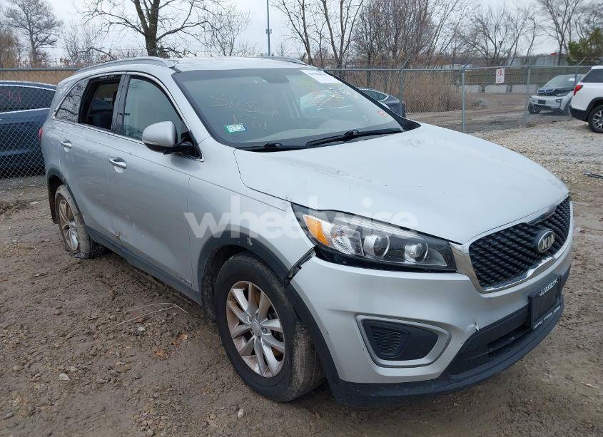 2018 Kia Sorento 3.3L LX (VIN 5XYPGDA54JG368009) main photo