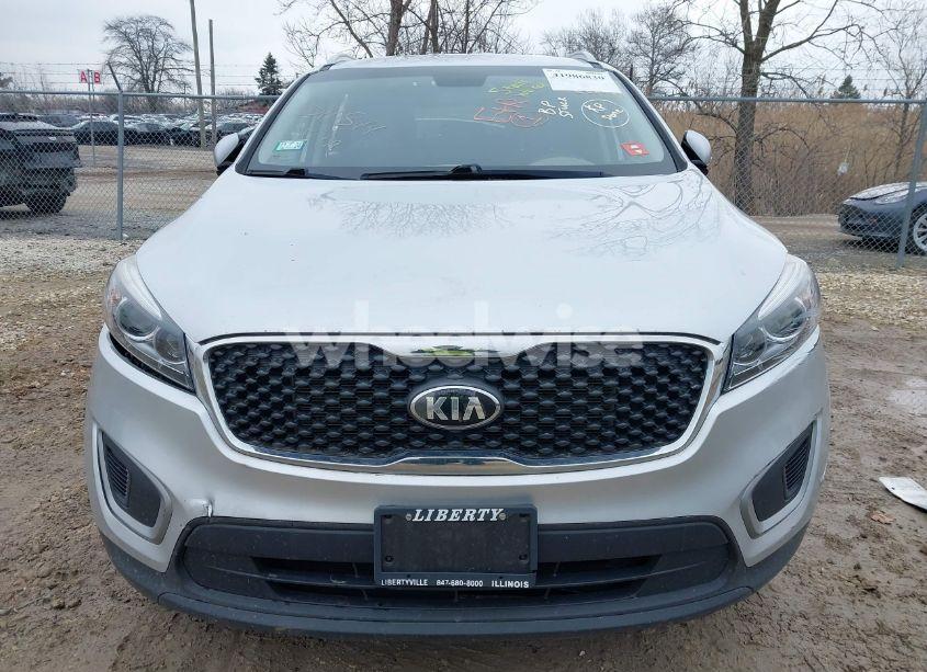 Photo 12 of 2018 Kia Sorento 3.3L LX (VIN 5XYPGDA54JG368009)