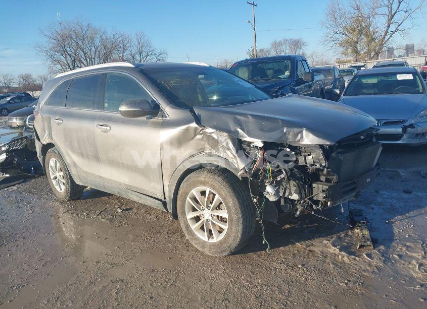 2016 Kia Sorento 3.3L LX (VIN 5XYPGDA55GG136091) main photo