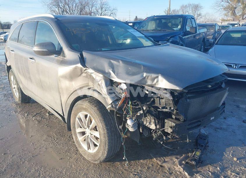 Photo 6 of 2016 Kia Sorento 3.3L LX (VIN 5XYPGDA55GG136091)