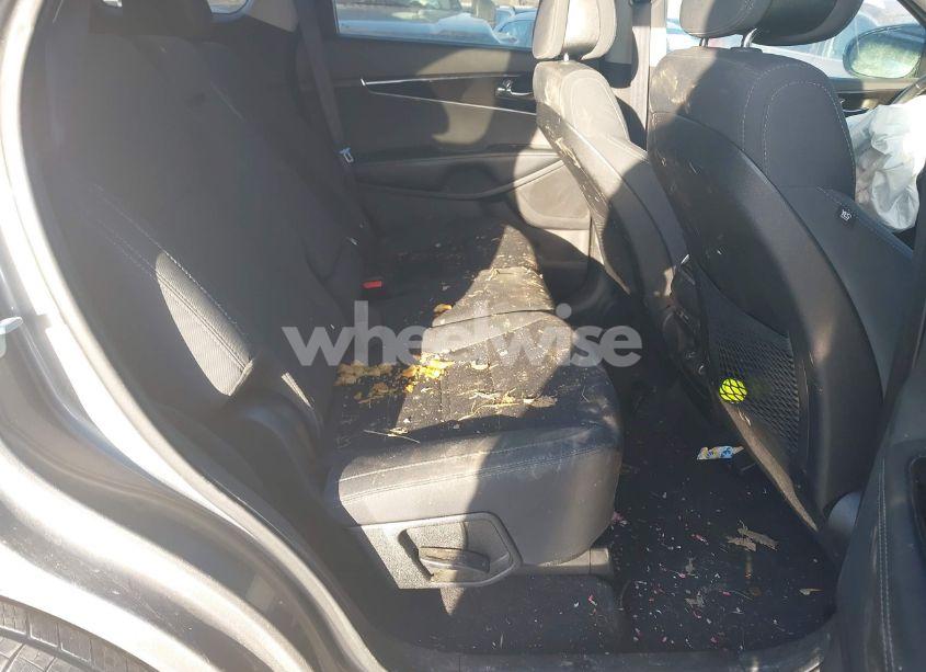 Photo 8 of 2016 Kia Sorento 3.3L LX (VIN 5XYPGDA55GG136091)