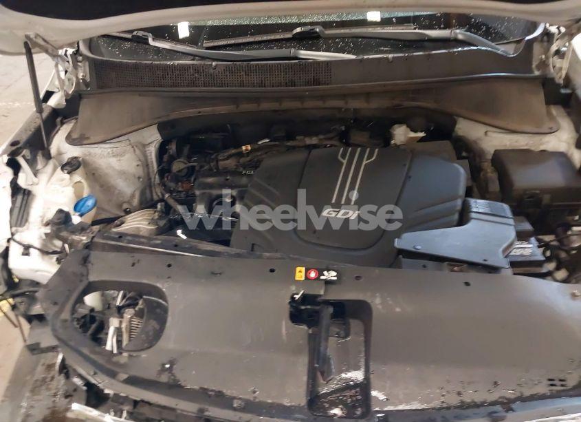 Photo 10 of 2017 Kia Sorento 3.3L LX (VIN 5XYPGDA55HG219053)