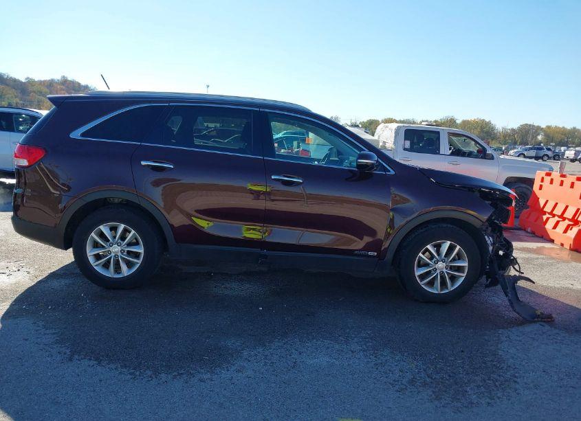 Photo 13 of 2017 Kia Sorento LX V6 (VIN 5XYPGDA55HG329455)