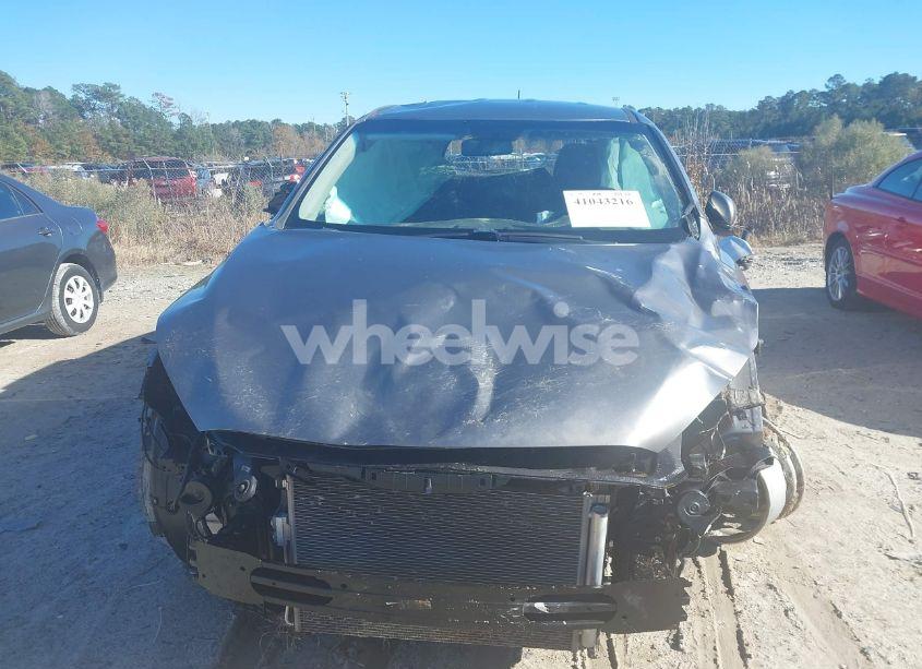 Photo 11 of 2019 Kia Sorento 3.3L LX (VIN 5XYPGDA55KG483672)