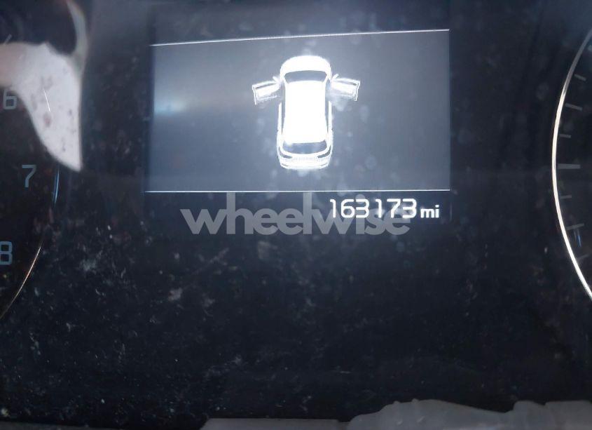 Photo 14 of 2019 Kia Sorento 3.3L LX (VIN 5XYPGDA55KG483672)