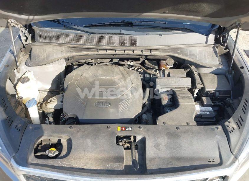 Photo 10 of 2019 Kia Sorento 3.3L LX (VIN 5XYPGDA55KG489620)
