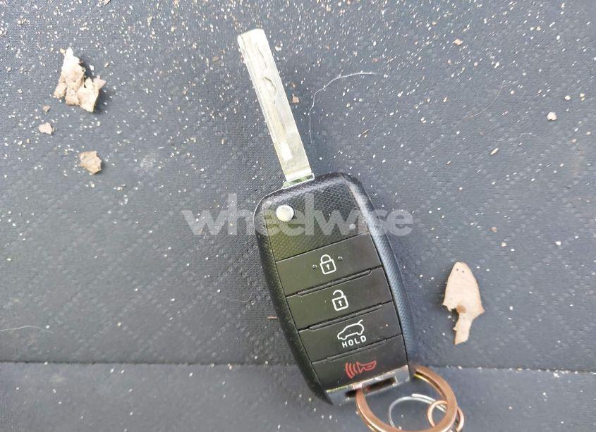 Photo 11 of 2019 Kia Sorento 3.3L LX (VIN 5XYPGDA55KG489620)