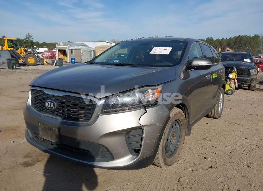 Photo 6 of 2019 Kia Sorento 3.3L LX (VIN 5XYPGDA55KG489620)