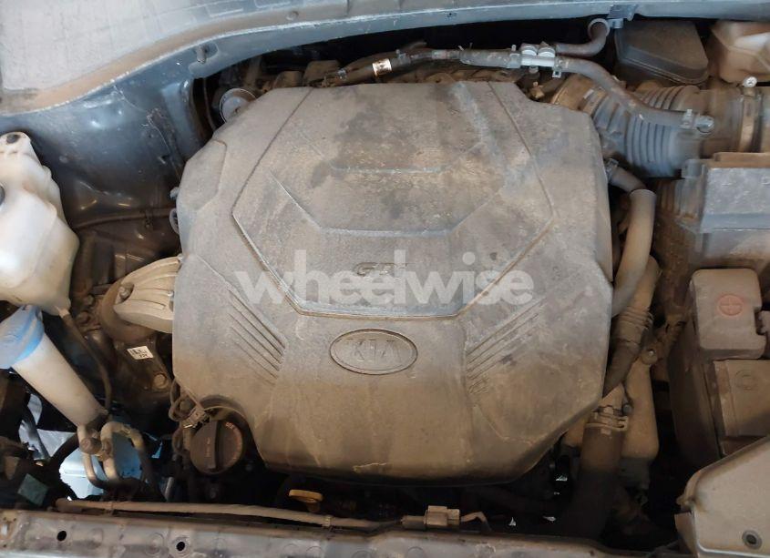 Photo 10 of 2019 Kia Sorento 3.3L LX (VIN 5XYPGDA55KG556605)