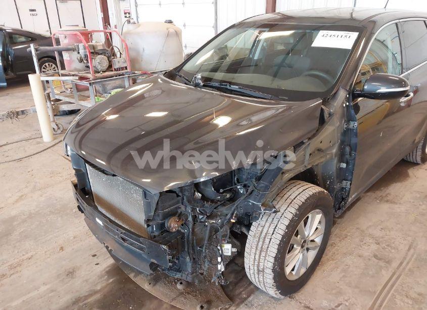 Photo 6 of 2019 Kia Sorento 3.3L LX (VIN 5XYPGDA55KG556605)