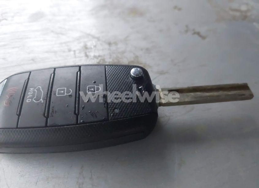 Photo 11 of 2019 Kia Sorento 3.3L S (VIN 5XYPGDA55KG583996)