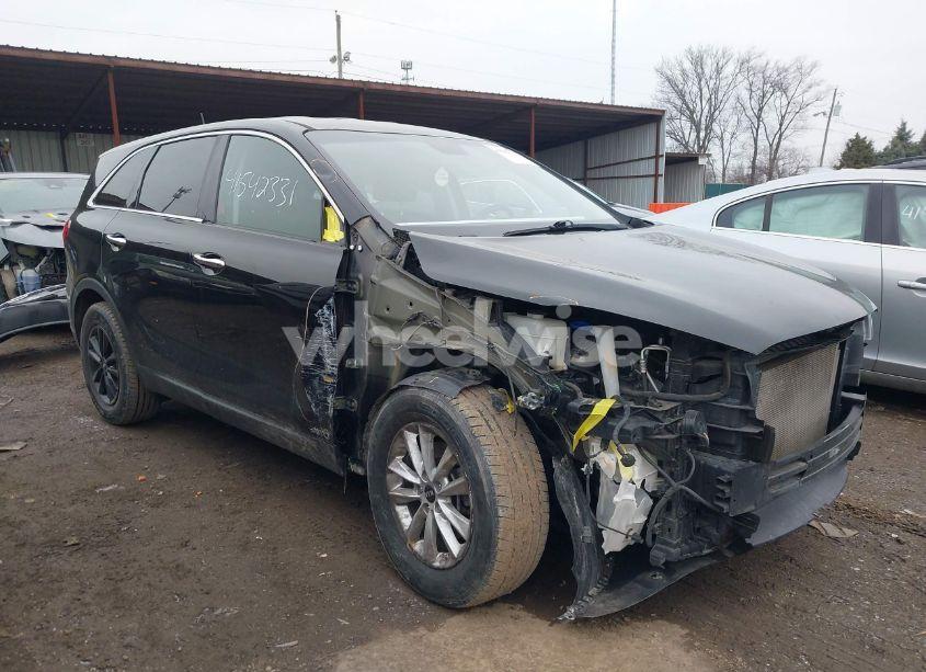 2020 Kia Sorento 3.3L LX (VIN 5XYPGDA55LG617789) main photo