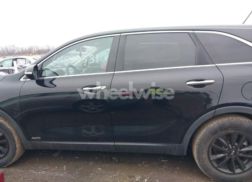 Photo 15 of 2020 Kia Sorento 3.3L LX (VIN 5XYPGDA55LG617789)