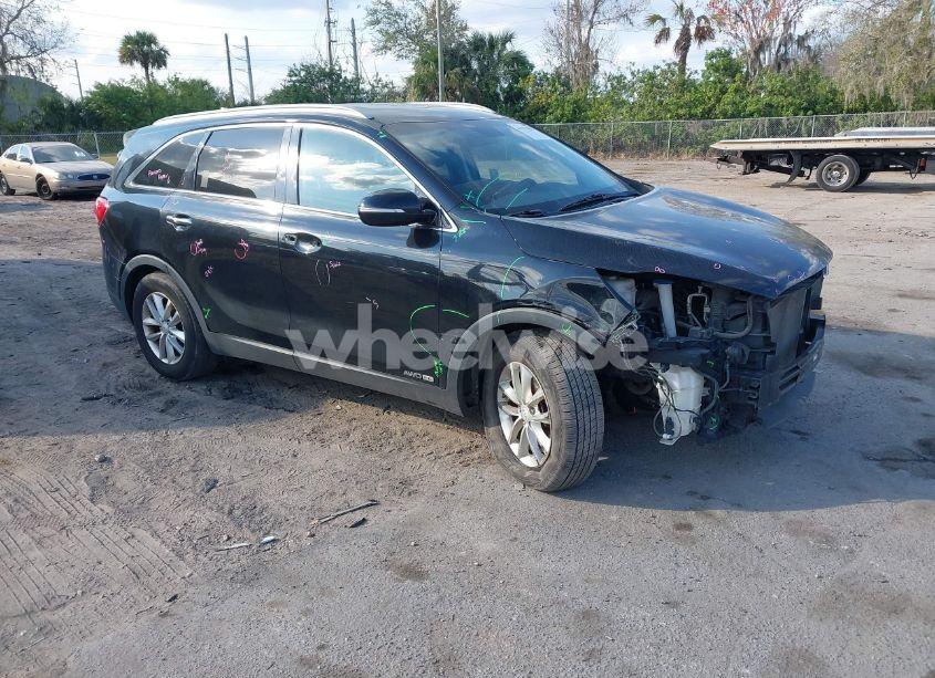 2016 Kia Sorento 3.3L LX (VIN 5XYPGDA56GG029499) main photo