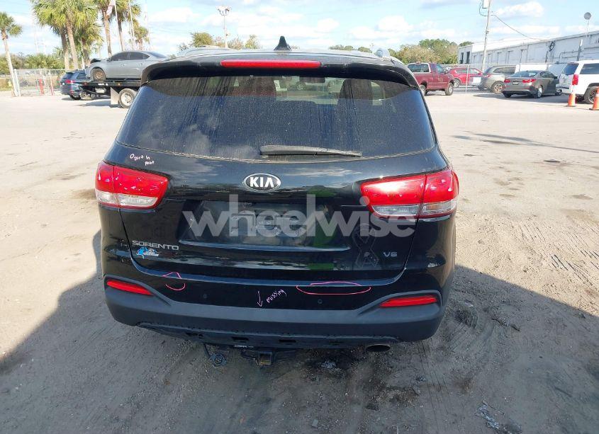 Photo 17 of 2016 Kia Sorento 3.3L LX (VIN 5XYPGDA56GG029499)