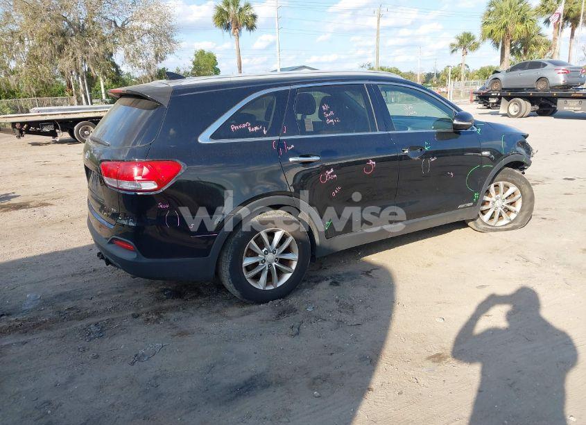 Photo 4 of 2016 Kia Sorento 3.3L LX (VIN 5XYPGDA56GG029499)
