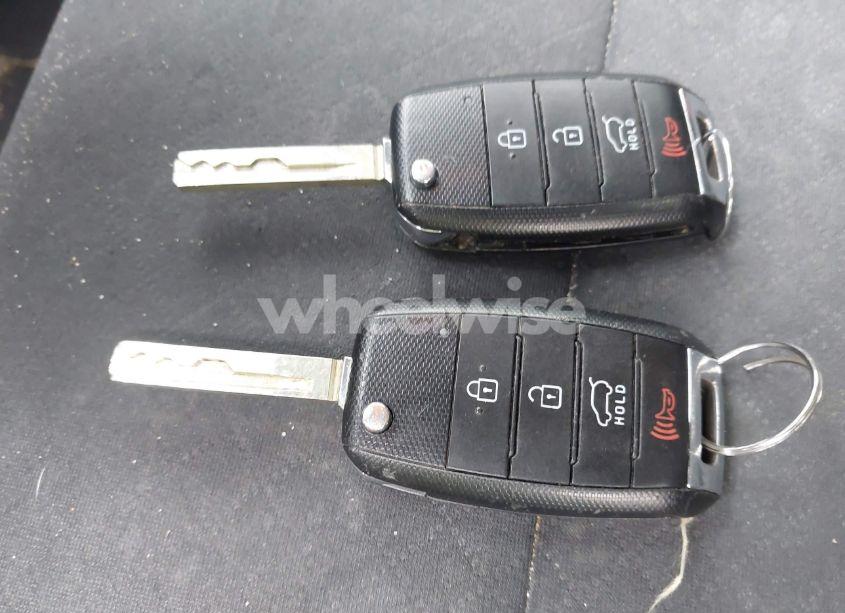 Photo 11 of 2016 Kia Sorento 3.3L LX (VIN 5XYPGDA56GG094546)