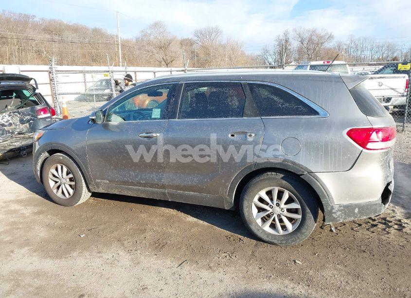 Photo 15 of 2016 Kia Sorento 3.3L LX (VIN 5XYPGDA56GG135354)