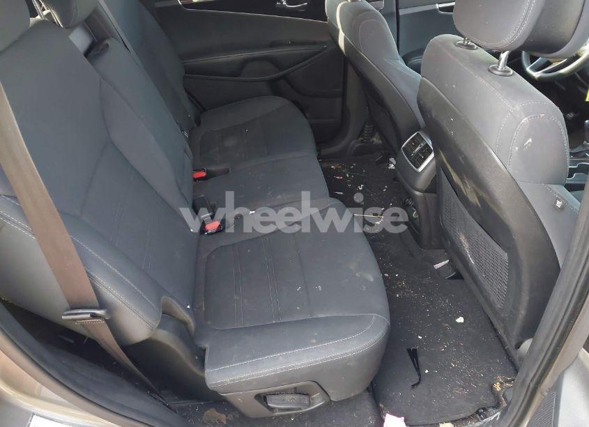 Photo 8 of 2016 Kia Sorento 3.3L LX (VIN 5XYPGDA56GG135354)