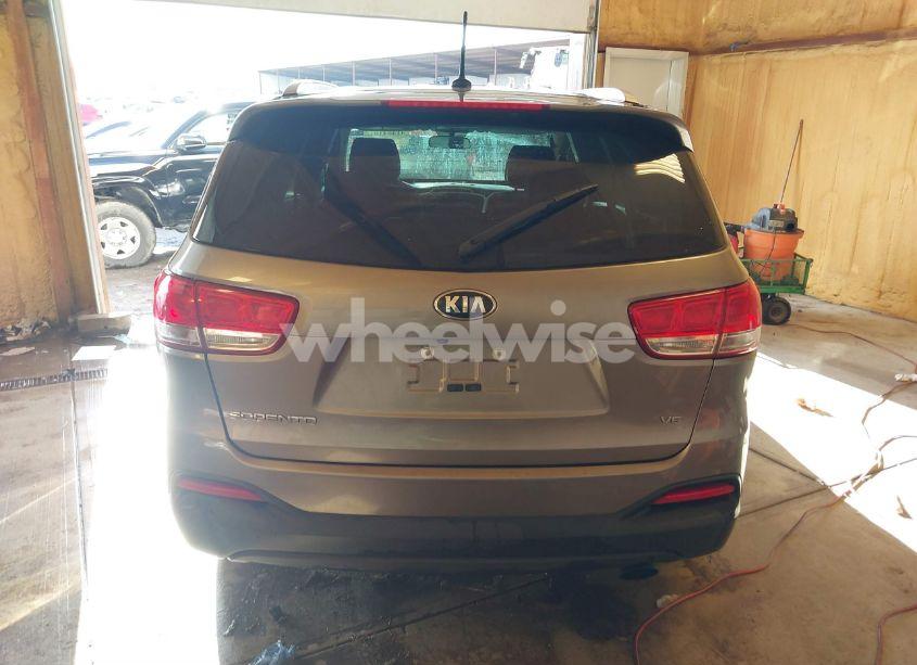 Photo 16 of 2017 Kia Sorento 3.3L LX (VIN 5XYPGDA56HG208367)