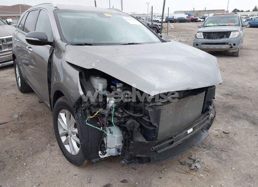 Photo 6 of 2017 Kia Sorento 3.3L LX (VIN 5XYPGDA56HG212550)