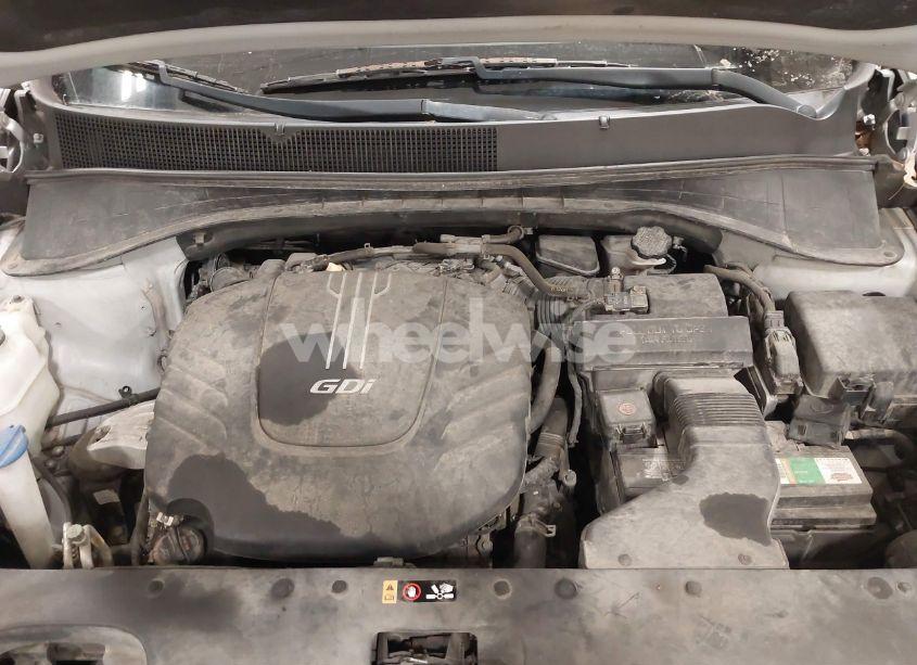 Photo 10 of 2017 Kia Sorento 3.3L LX (VIN 5XYPGDA56HG221037)