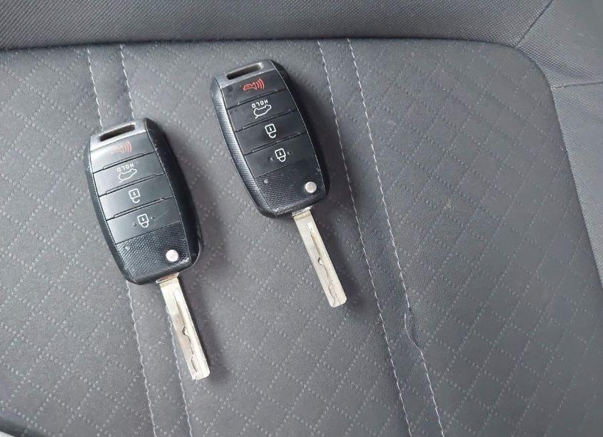 Photo 11 of 2017 Kia Sorento LX V6 (VIN 5XYPGDA56HG308002)