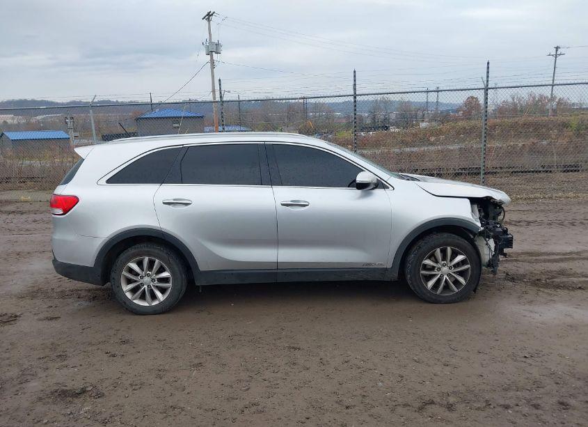 Photo 14 of 2017 Kia Sorento LX V6 (VIN 5XYPGDA56HG308002)