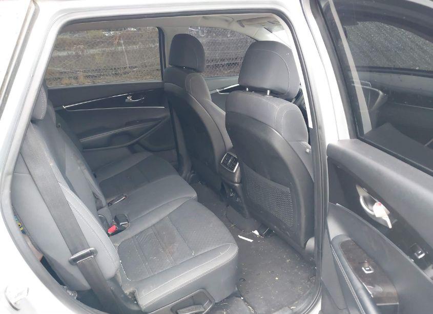 Photo 8 of 2017 Kia Sorento LX V6 (VIN 5XYPGDA56HG308002)